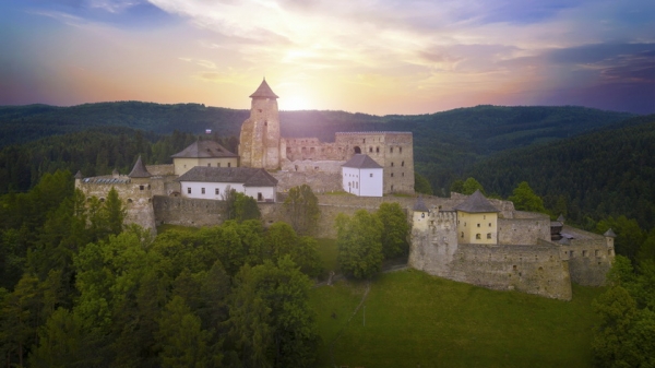 Foto: hrad Stará Ľubovňa, zdroj severovýchod